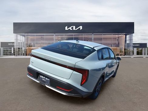 New 2026 Kia K4 FWD image 4