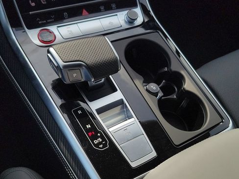 New 2026 Audi SQ7 Premium Plus AWD/4WD image 14
