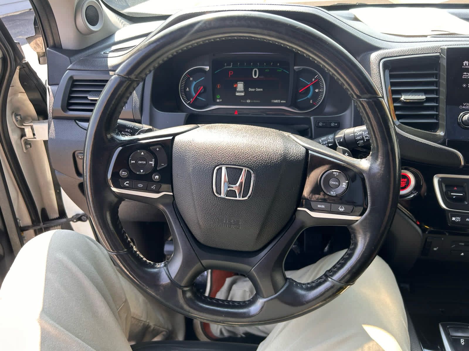 Used 2019 Honda Pilot Touring image 15