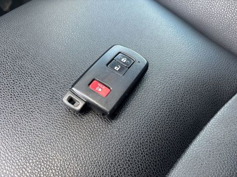 Used 2020 Toyota 4Runner Venture image 33