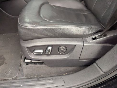 Used 2014 Audi Q7 3.0T S line Prestige w/ S Line Package image 26