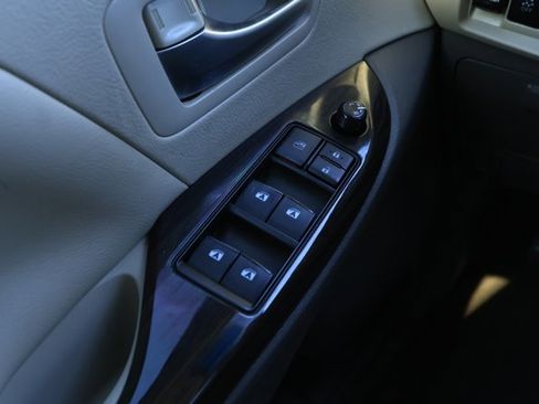 Used 2017 Toyota Sienna XLE image 22