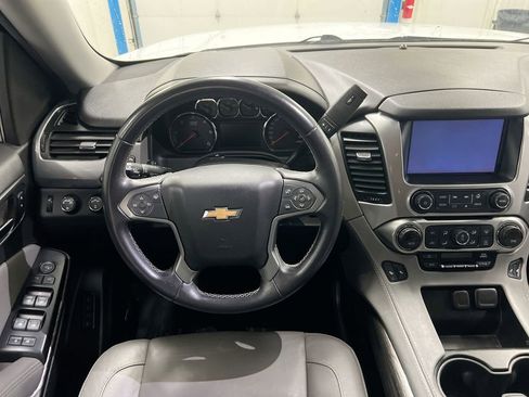 Used 2018 Chevrolet Tahoe LT image 11