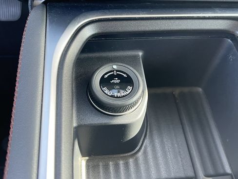 Used 2025 Ford Expedition Max Active RWD image 11