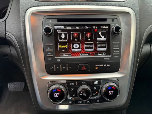 Used 2014 GMC Acadia SLE image 40