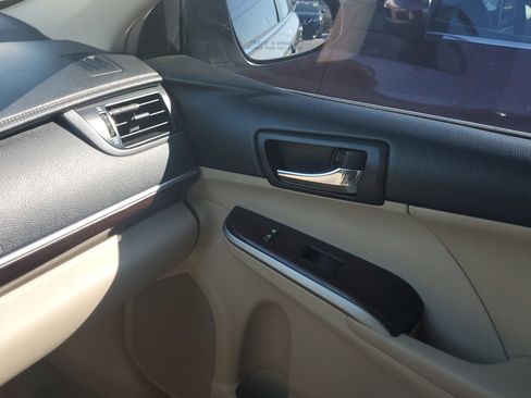 Used 2012 Toyota Camry XLE image 27