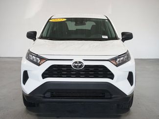 Used 2022 Toyota RAV4 LE video 2