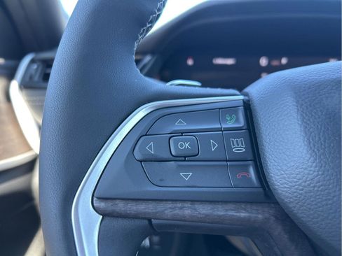 New 2026 Jeep Grand Cherokee Limited RWD image 16