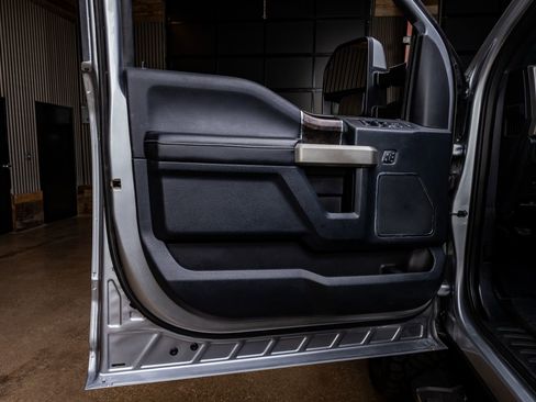 Used 2022 Ford F350 Lariat w/ Lariat Ultimate Package image 35