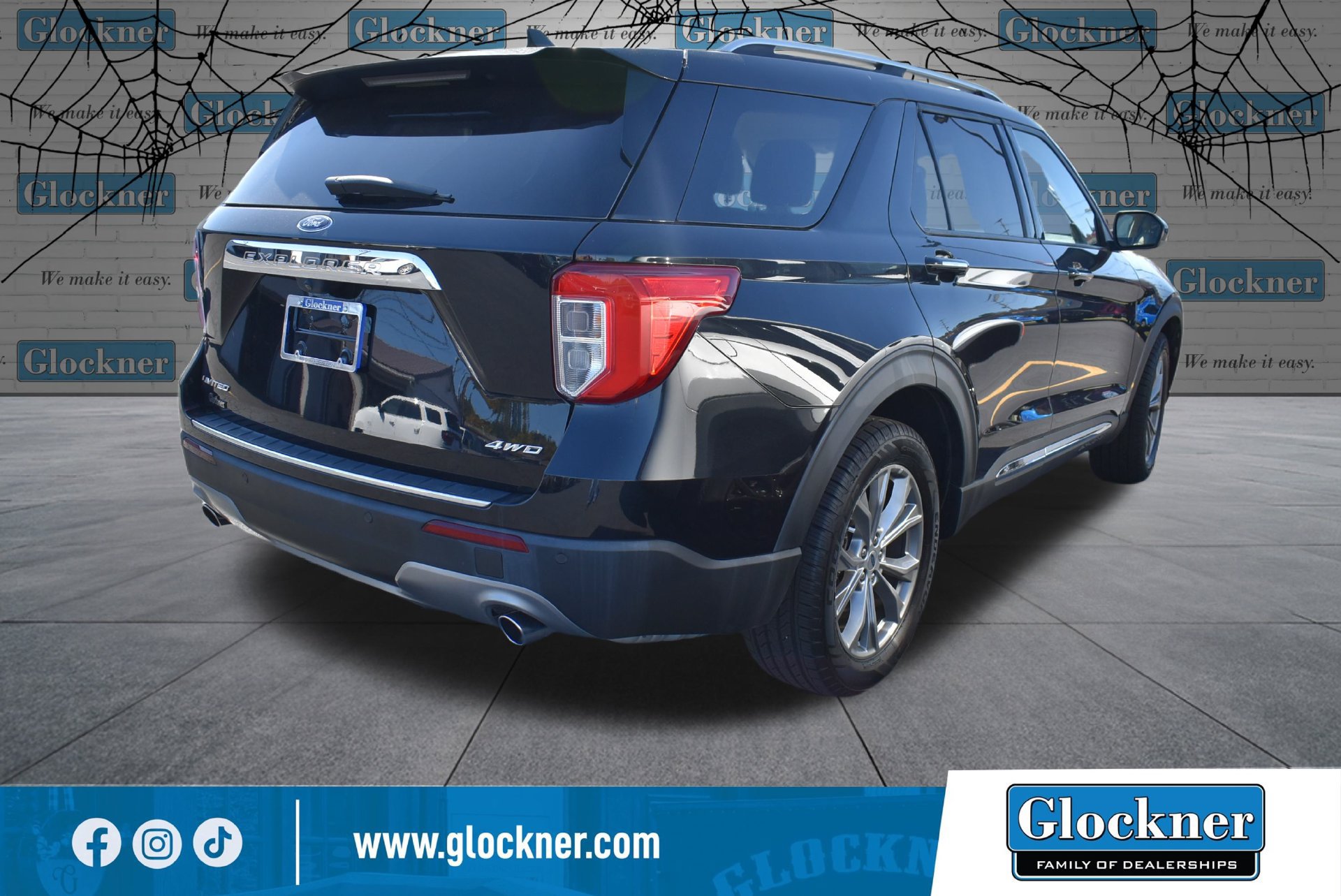 Used 2023 Ford Explorer Limited AWD/4WD image 4