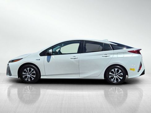 Used 2022 Toyota Prius Prime XLE FWD image 8