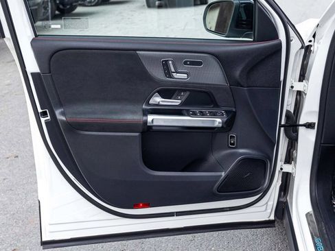 Used 2023 Mercedes-Benz EQB 350 4MATIC SUV image 11
