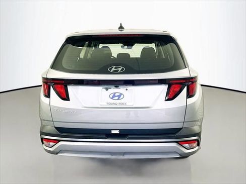 New 2026 Hyundai Tucson SE image 4