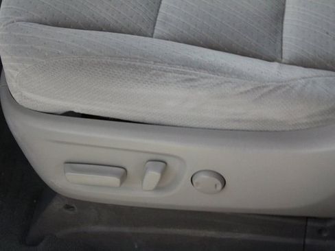 Used 2020 Toyota Sienna LE image 12