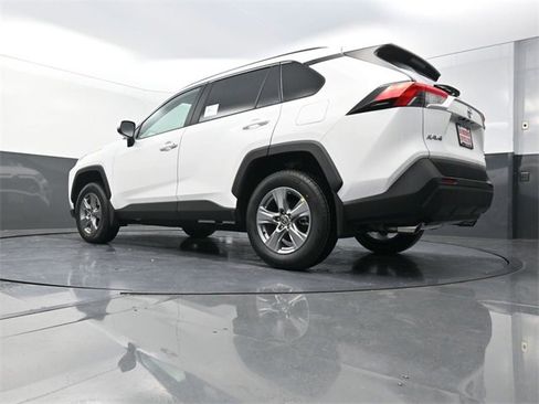 New 2025 Toyota RAV4 XLE image 31