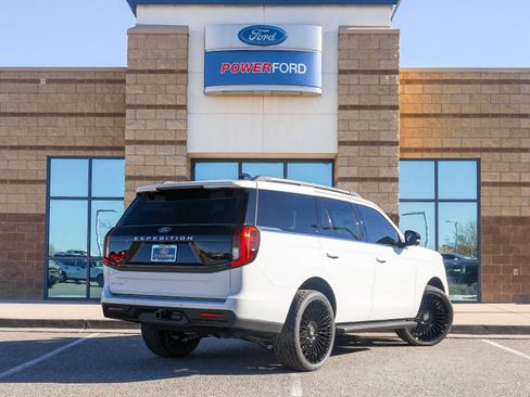 New 2025 Ford Expedition Active AWD/4WD image 6
