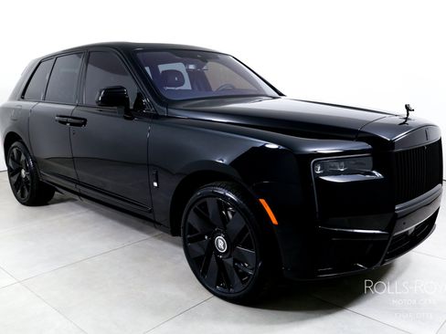 Used 2026 Rolls-Royce Cullinan AWD/4WD image 6
