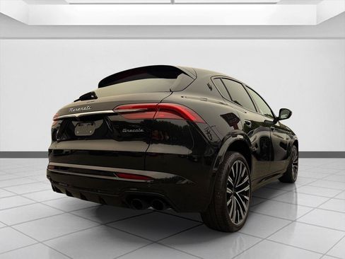 Used 2023 Maserati Grecale Modena AWD/4WD image 5