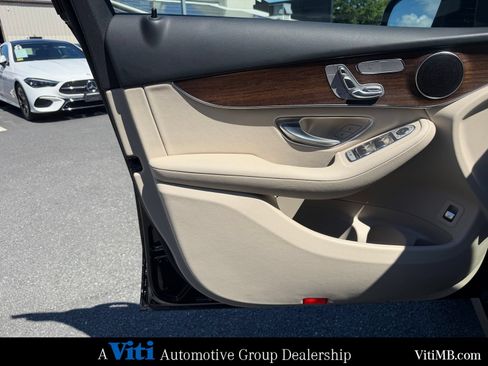 Certified 2022 Mercedes-Benz GLC 300 4MATIC image 16