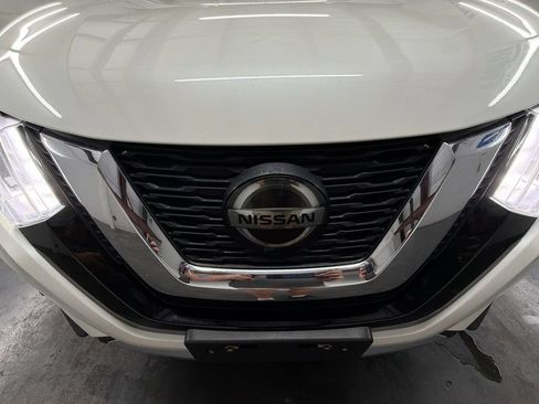 Used 2020 Nissan Rogue SV FWD image 29