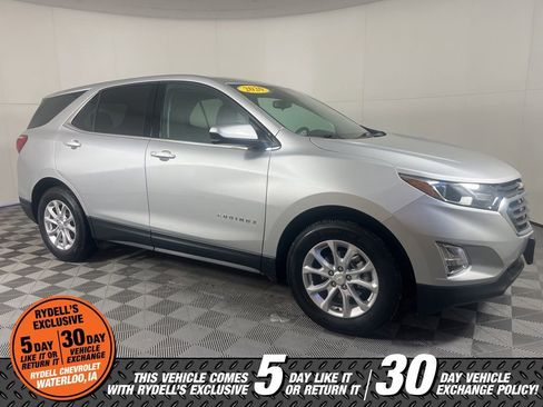 Used 2020 Chevrolet Equinox LT image 2