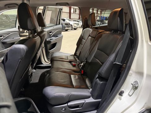 Used 2017 Honda Pilot Touring image 18