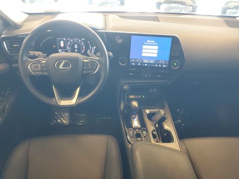 Used 2024 Lexus NX 250 FWD image 14