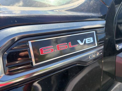 Used 2022 GMC Sierra 2500 AT4 w/ AT4 Preferred Package AWD/4WD image 6