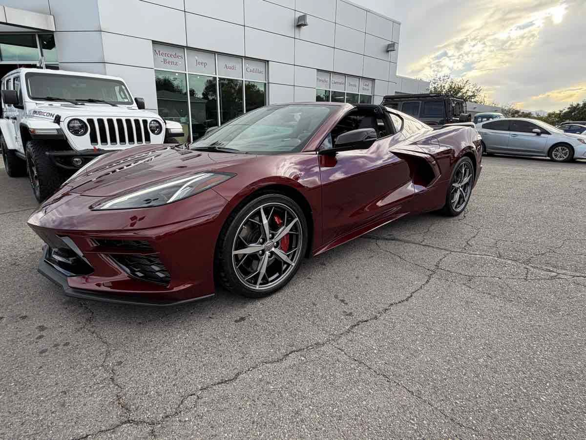 Used 2020 Chevrolet Corvette Stingray Premium Cpe w/ 3LT Preferred Equipment Group RWD image 25