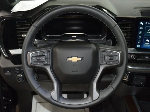 Used 2024 Chevrolet Silverado 1500 High Country w/ High Country Premium Package image 35