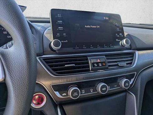 Used 2018 Honda Accord LX image 12