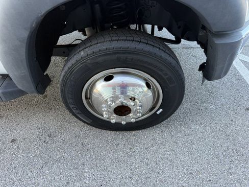 Used 2016 Ford F550 4x4 SuperCab Super Duty image 11