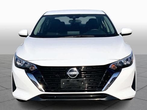 Used 2024 Nissan Sentra SV image 4