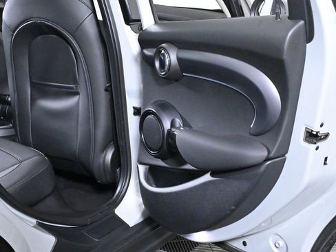 Certified 2022 MINI Cooper S w/ Premium Package image 28