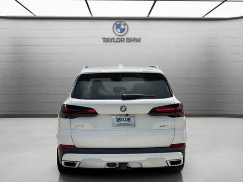 Certified 2025 BMW X5 xDrive50e w/ Executive Package image 4