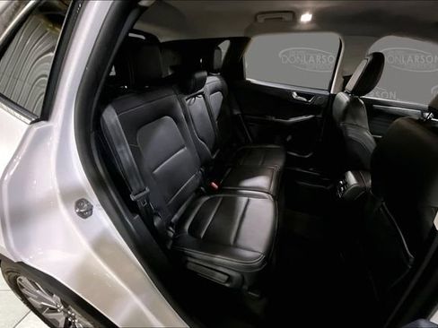 Used 2021 Ford Escape Titanium AWD/4WD image 16