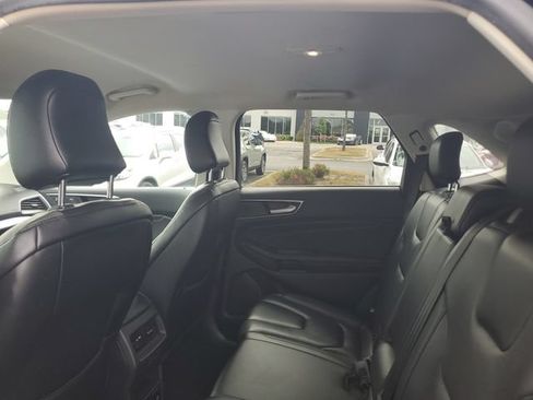 Used 2022 Ford Edge Titanium w/ Equipment Group 301A AWD/4WD image 10