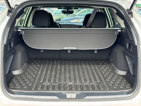 Certified 2025 Subaru Outback Premium image 7
