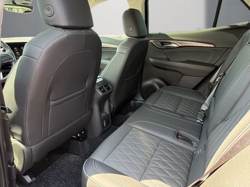 Used 2023 Buick Envision Avenir FWD image 15