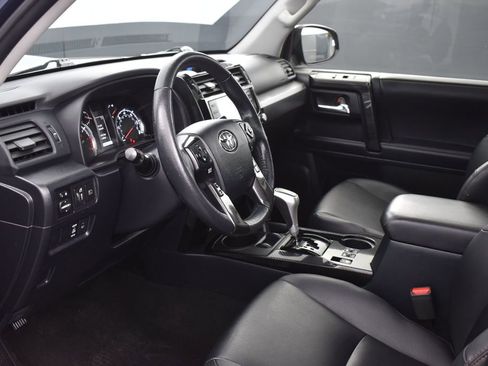 Used 2024 Toyota 4Runner TRD Off-Road Premium w/ Moonroof Package AWD/4WD image 21