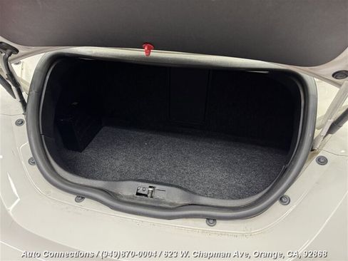 Used 2010 Volkswagen Beetle Convertible image 31