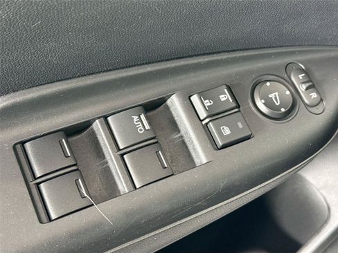 Used 2015 Honda Fit LX image 21