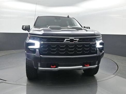 Used 2022 Chevrolet Silverado 1500 ZR2 w/ Technology Package AWD/4WD image 36
