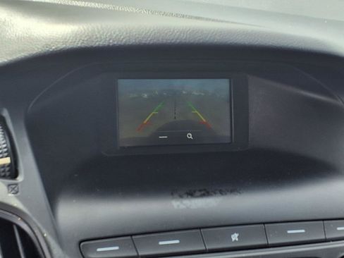 Used 2018 Ford Focus SE image 4