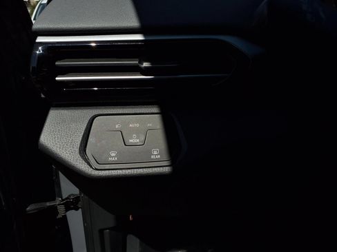 Certified 2023 Volkswagen ID.4 Pro RWD image 15