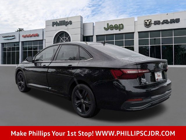 Used 2023 Volkswagen Jetta SE FWD image 5
