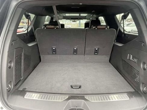 Used 2025 GMC Yukon XL Denali Ultimate image 11