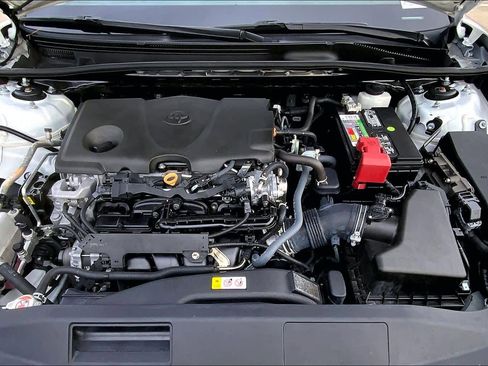 Used 2023 Toyota Camry LE image 29
