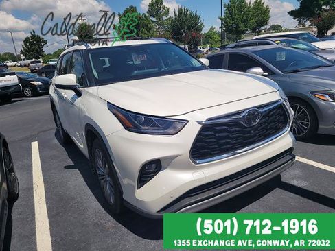 Used 2020 Toyota Highlander Platinum AWD/4WD image 4