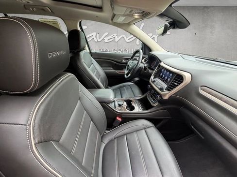Used 2023 GMC Acadia Denali w/ Black Diamond Edition FWD image 29